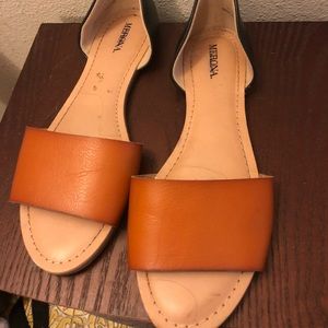 Size 7 merona black and brown shoes